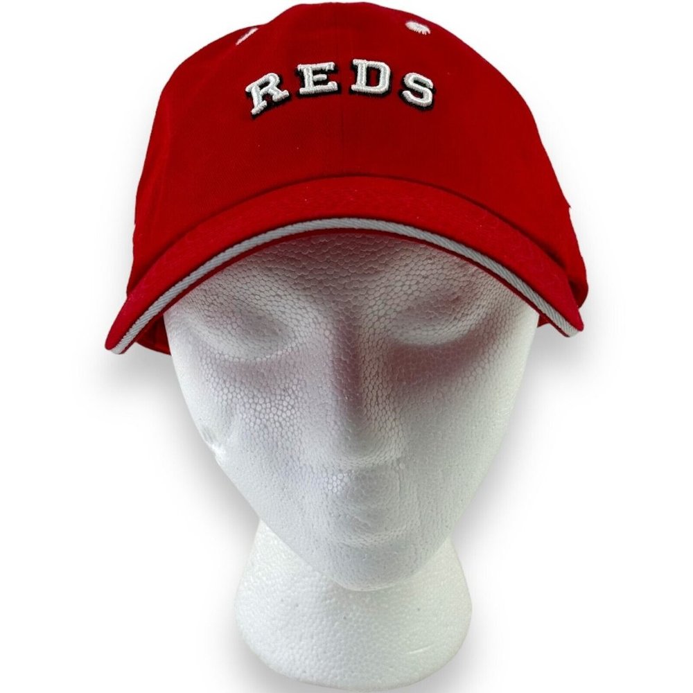 Cincinnati Reds Hat Cap Strap Back Red New Era MLB The Show Casual Dad Hat